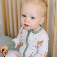 Tiny Toes Baby Co Little Duckling Bamboo Zipper Romper - Image 4